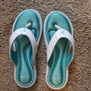 Nike flip flops